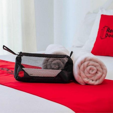 Reddoorz Syariah Near Hajimena Lampung Hotell Bandar Lampung Exteriör bild