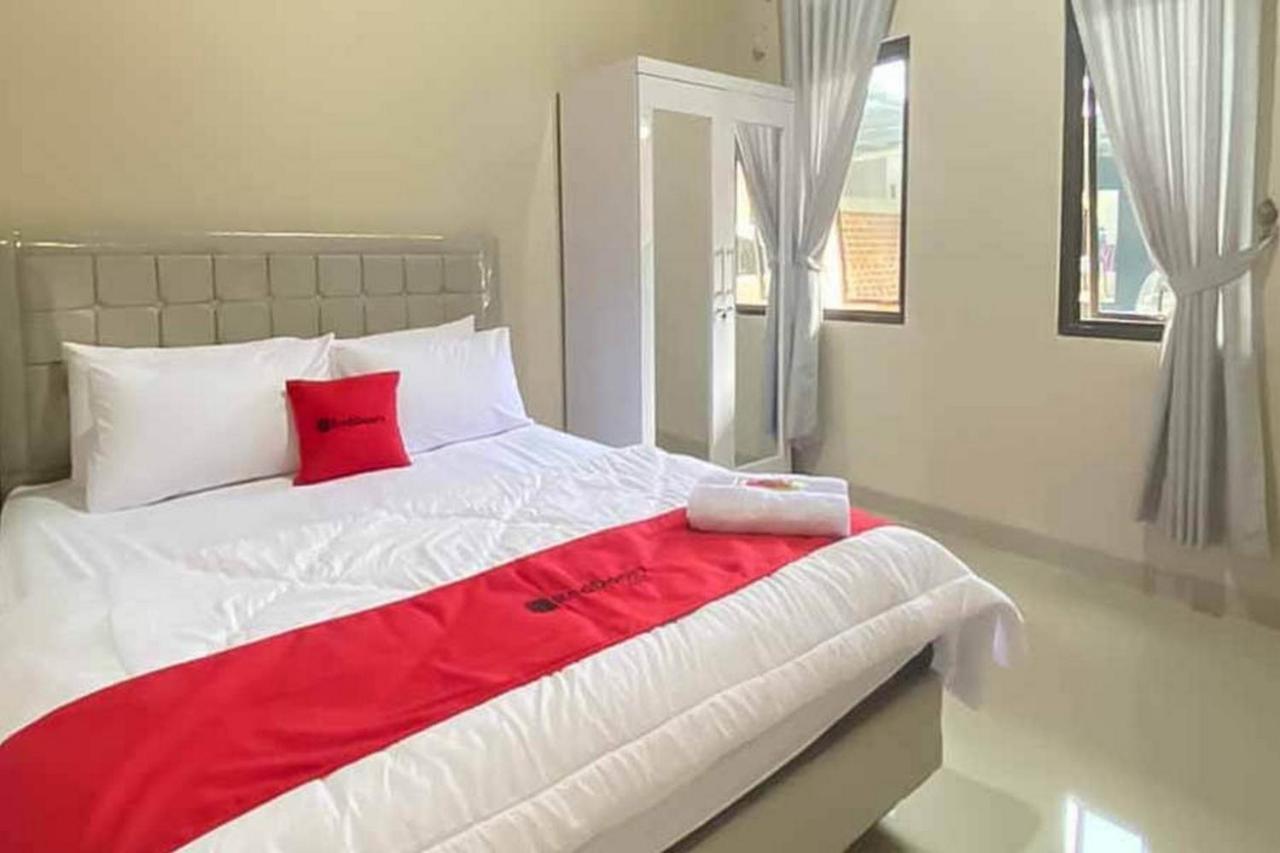 Reddoorz Syariah Near Hajimena Lampung Hotell Bandar Lampung Exteriör bild