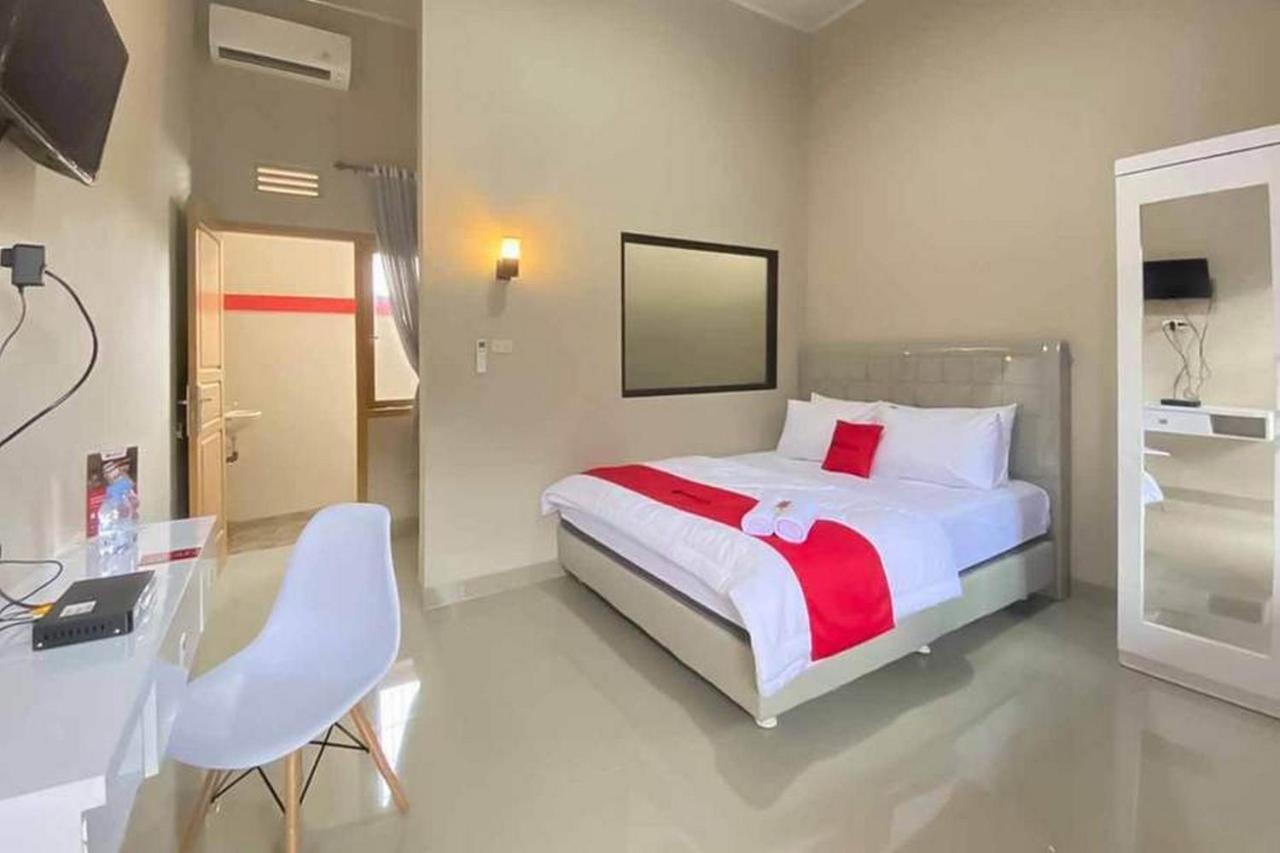 Reddoorz Syariah Near Hajimena Lampung Hotell Bandar Lampung Exteriör bild