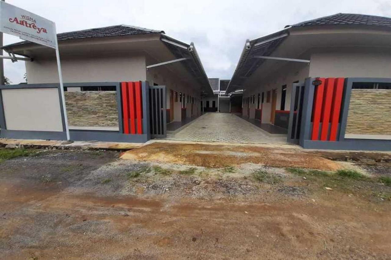 Reddoorz Syariah Near Hajimena Lampung Hotell Bandar Lampung Exteriör bild