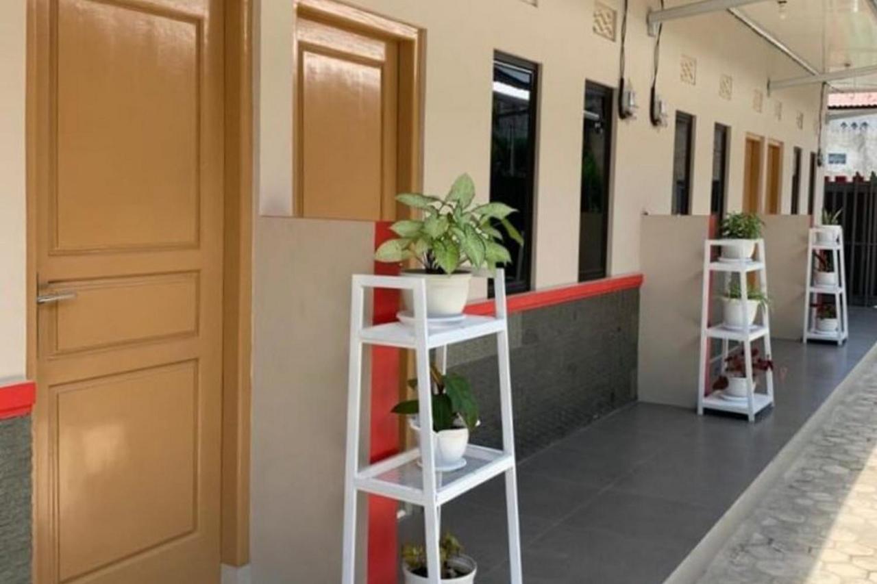 Reddoorz Syariah Near Hajimena Lampung Hotell Bandar Lampung Exteriör bild