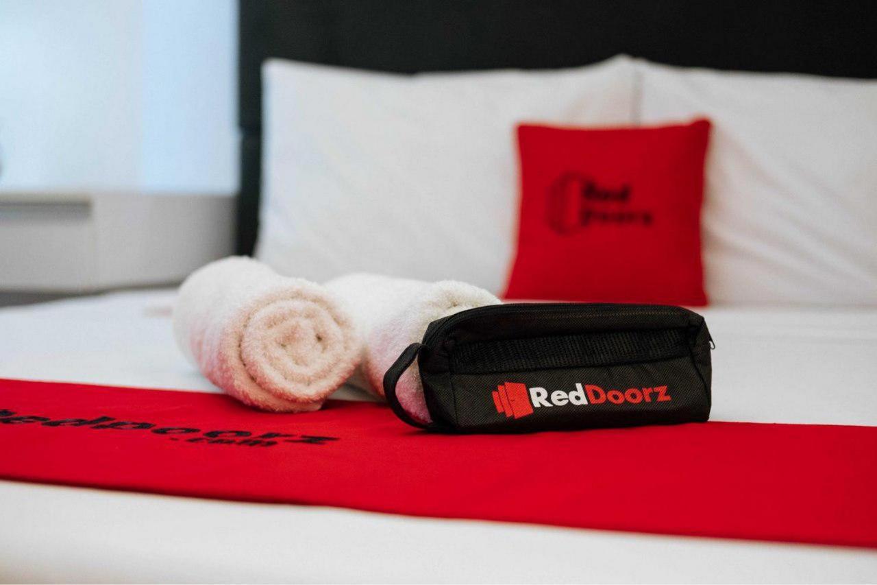 Reddoorz Syariah Near Hajimena Lampung Hotell Bandar Lampung Exteriör bild